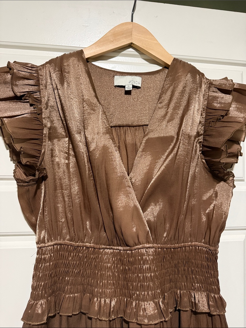 Pinch L SATIN TIERED MAXI DRESS mocha brown sateen large sheen smocked - Picture 4 of 8